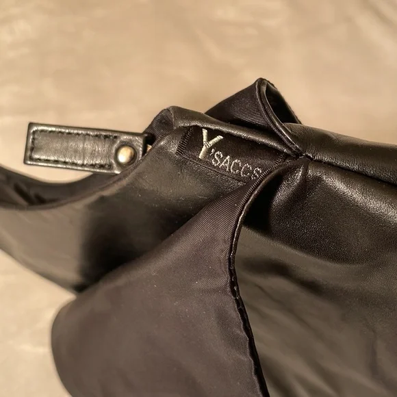 Y’saccs cowhide hand bag